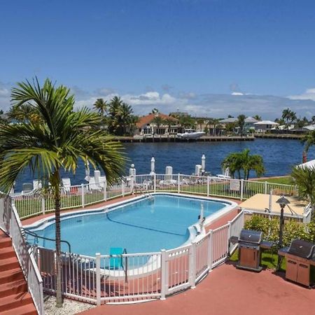 Studio Intracoastal Views! 5 Min Walk To The Beach Villa ปอมปาโนบีช ภายนอก รูปภาพ