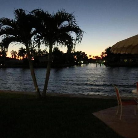 Studio Intracoastal Views! 5 Min Walk To The Beach Villa ปอมปาโนบีช ภายนอก รูปภาพ