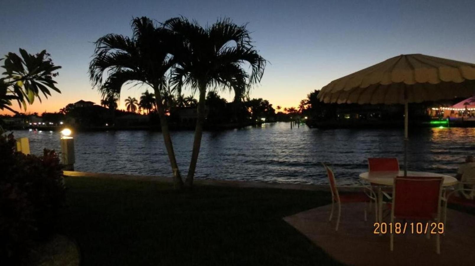 Studio Intracoastal Views! 5 Min Walk To The Beach Villa ปอมปาโนบีช ภายนอก รูปภาพ